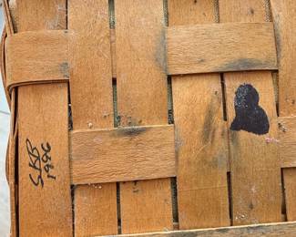 Longaberger 1996 Large Market Basket with Lid