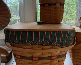 Longaberger Woven Traditions Basket with Lid and Fabric Liner