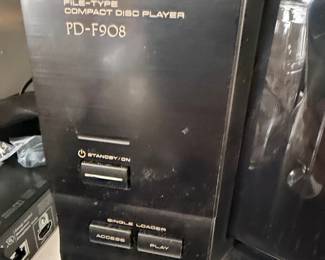 Pioneer PD-F908 File-Type 101-Disc CD Changer
