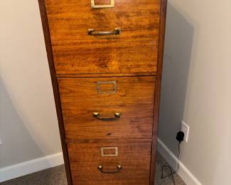 Classy Wooden 1920’s File Cabinet in excellent condition