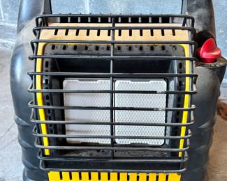 Small propane gas space heater