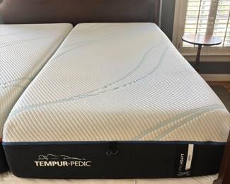 Brand New Tempurpedic Pro Adapt one firm one soft