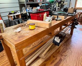 Large work bench with drawers