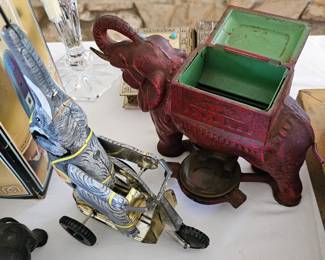 Massive elephant figurine collection. Figurines made of wood, stone, metal, brass, ceramic, porcelain, bone & MORE !