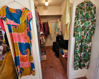 Loads of vintage women's & children's clothes, purses, hats & access. from the 1940's thru the 1970's.