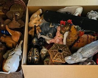 Massive elephant figurine collection. Figurines made of wood, stone, metal, brass, ceramic, porcelain, bone & MORE !