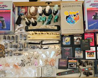 Vintage Atari games & accessories & MORE !