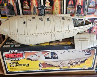 STAR WARS toys.