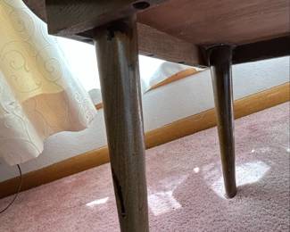 MidCentury Modern Round Walnut Coffee Table with Tapered Legs third image