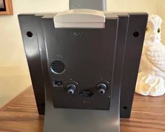 Timex Easy Reader Quartz Alarm Clock second image