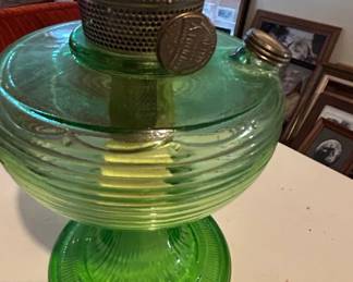 Green Aladdin Washington Drape Oil Lamp third image