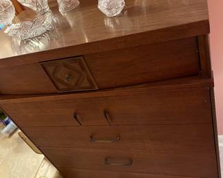Bassett Furniture Dresser