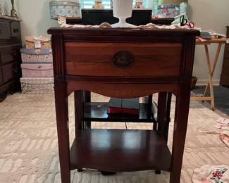 190/40s Night Stand, End Table