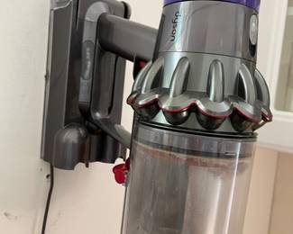 Cordless Dyson Vacuum 