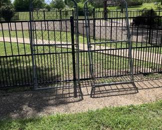 chain link fence gates,