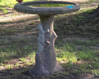 Concrete bird bath