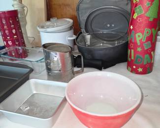 Baking pans kitchen utensils 