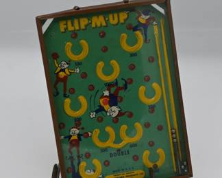 Vintage Flip M Up game