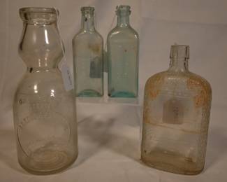 One Quart Liquid Suabedissen & Sons South Bend, IND. Glass Container, Foley & Co. Chicago, U.S.A Glass Bottle, Tonic Vermifuge Philodelphia Glass Bottle
