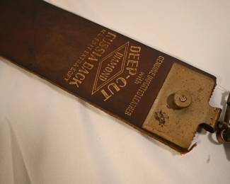 Vtg leather strop