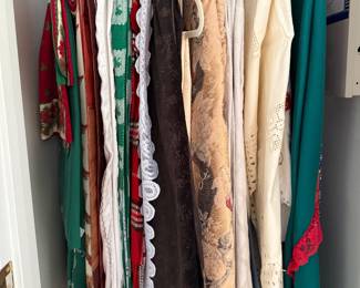 TABLE CLOTHES