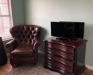 Leather Chair SOLD Misc Smart TVs $20 Wood Filing Cabinet $40