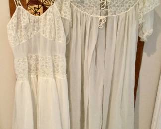 Vintage Two Piece Nightgown and Robe Peignoir Set