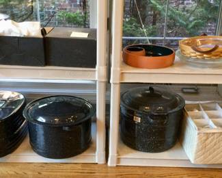 Blue Speckle Roaster, Pots. Punchbowl Cups in Quilted Case