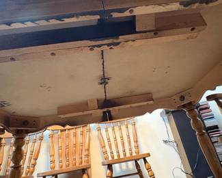 Oak Finish Farmhouse Style Dining Set with Four SpindleBack Chairs fourth image