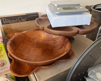 Misc. Kitchen Lot including Wooden Bowl Set and Lazy Susan