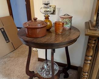 Victorian Walnut Parlor Table