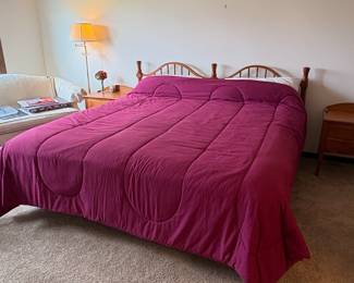 Crawford Furniture Wooden Spindle Headboard and Footboard Bed Frame