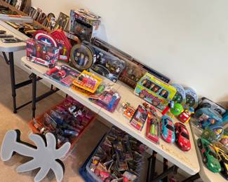 very large PEZ dispenser collection - with many rare and vintage items