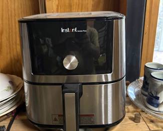 AIR FRYER.