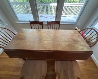 ANTIQUE DROPLEAF TABLE AND CHAIRS