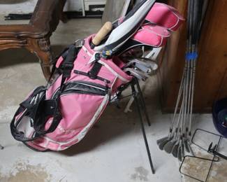 set of golf clubs