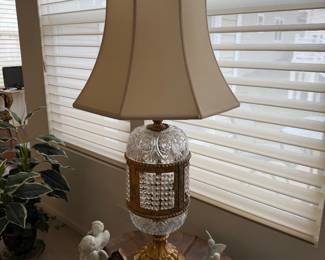 Vintage Hollywood Regency lamp