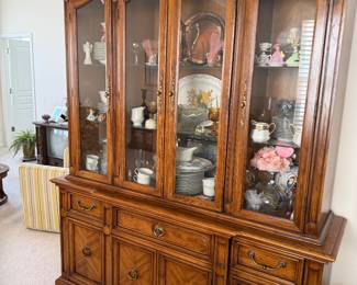 Vintage Thomasville dining hutch