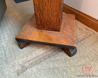 Early 1900's Stickley Era Mission/Arts Crafts Quarter Sawn Oak Pedestal Plant Stand