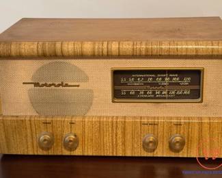 1940's Motorola 65T21 Tube Radio