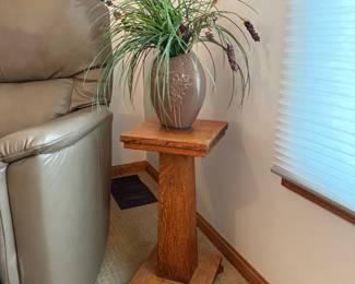 Early 1900's Stickley Era Mission/Arts Crafts Quarter Sawn Oak Pedestal Plant Stand