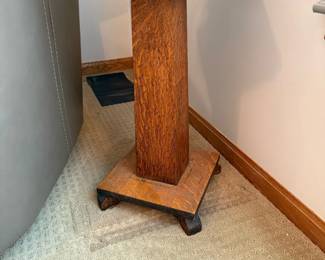 Early 1900's Stickley Era Mission/Arts Crafts Quarter Sawn Oak Pedestal Plant Stand