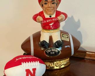 1972 Nebraska Cornhuskers Ezra Books Decanter