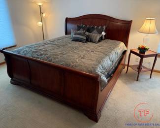 STANLEY King Size Sleigh Bed