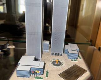 Danbury Mint Diarama Twin Towers