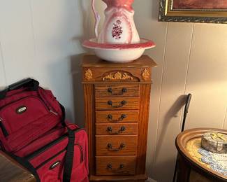 Great oak Jewelry box stand cabinet