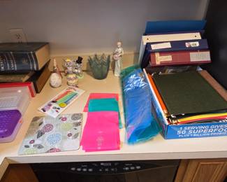 Office/School Supplies, Exercise Bands, Storage Bags, Glass Vase