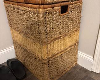 Rope and wicker hamper $ 60.00 18”w 14.5”d 23”t