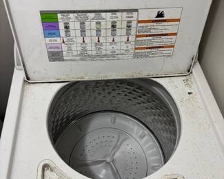 Whirlpool Washer & Dryer $400.00 set 8 years old