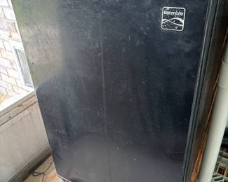 Kenmore mini fridge $75.00 18x18x27